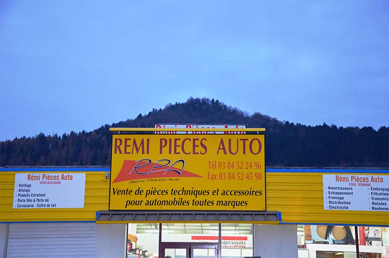 Façade Rémi Pièces Auto Champagnole